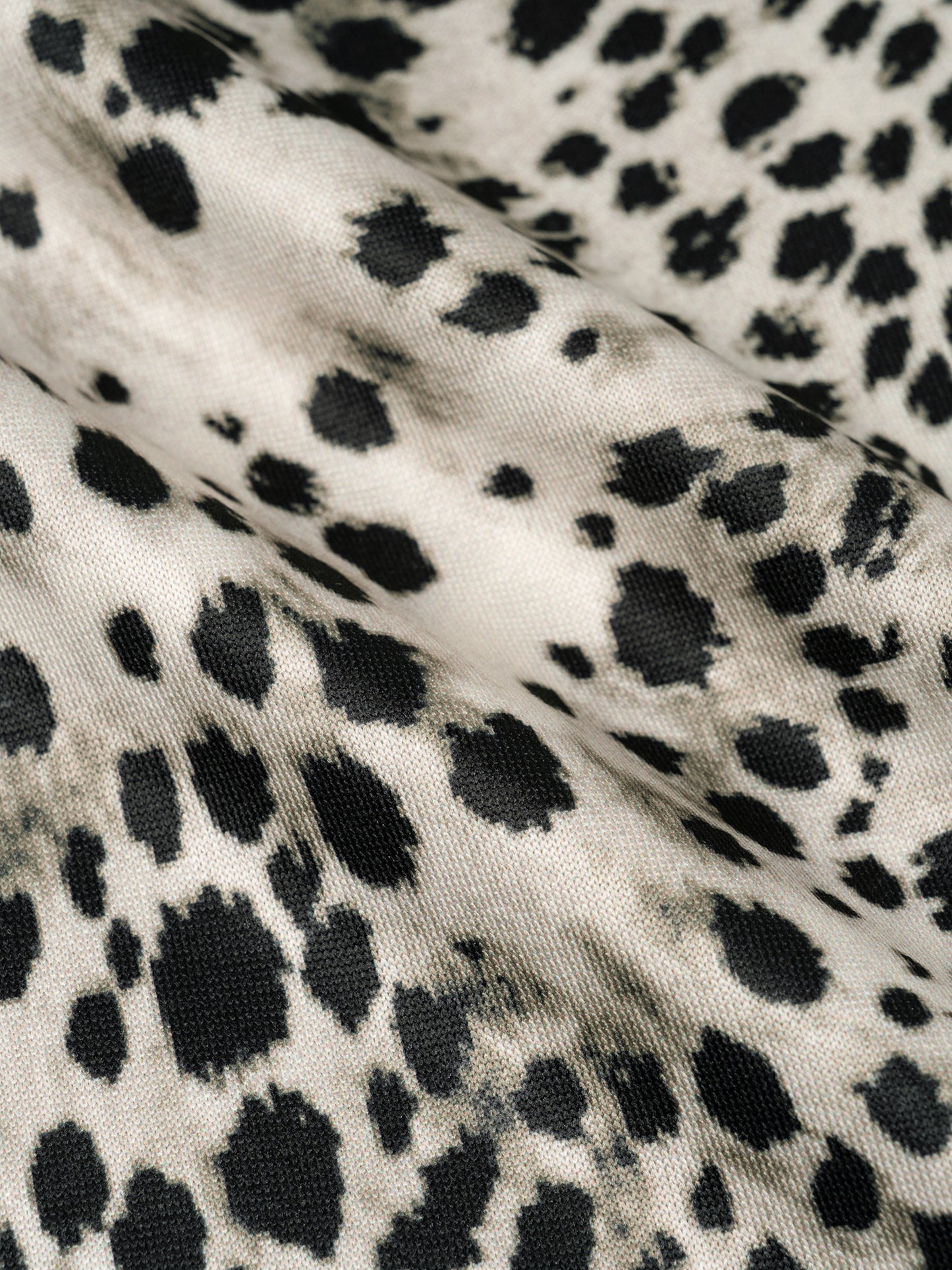 New,Shirts,Leopard print ,No Regrets ,Vibe,Streetwear ,Boxy T-shirt ,Graphic tee ,Lips t-shirt ,Crazy print shirt