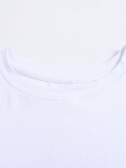 Kiss ,Shirts ,graphic tee ,crop top ,streetwear ,fashion ,lips graphic tee ,white crop top ,vibe mi clothing 