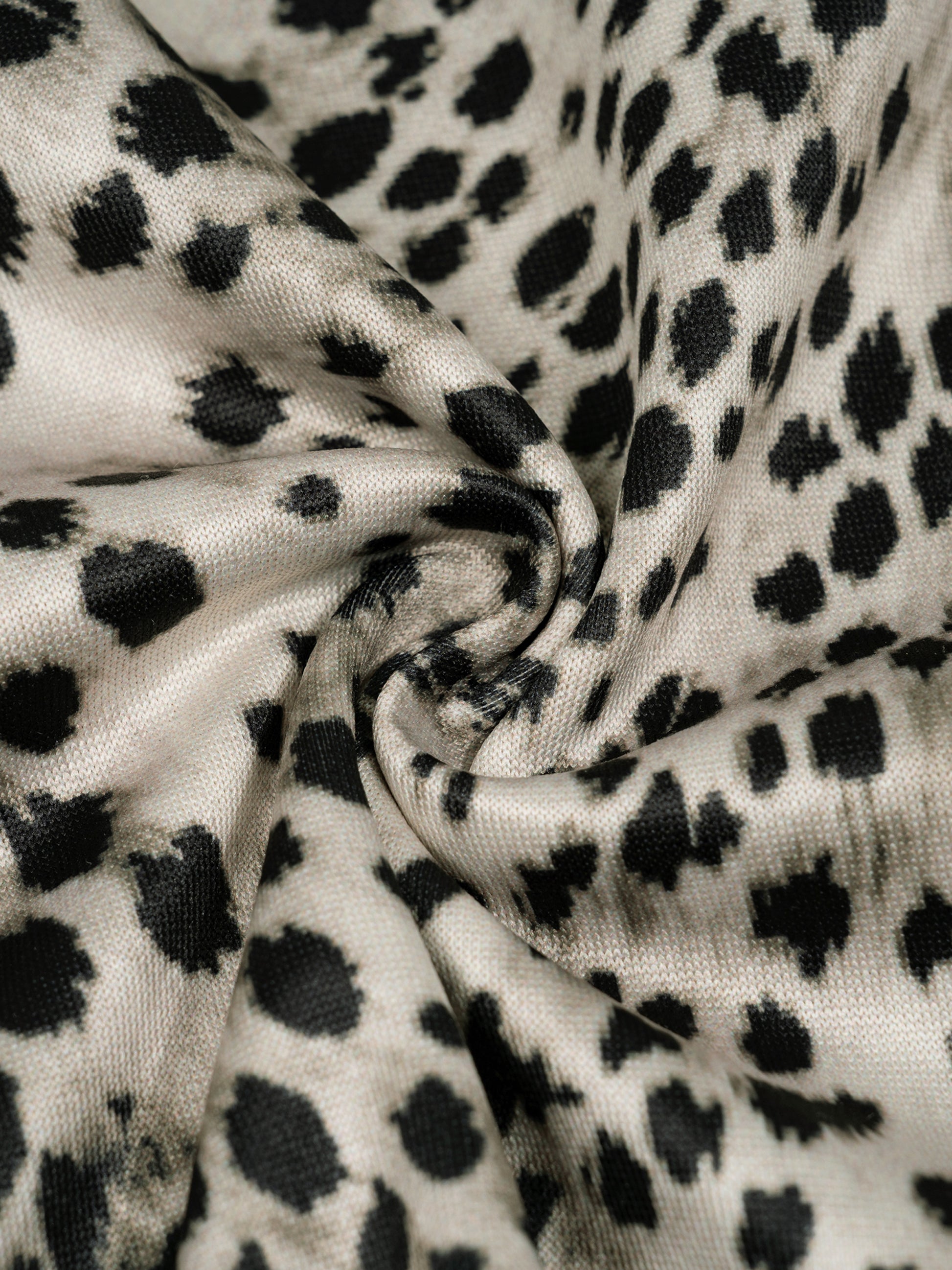 New,Shirts,Leopard print ,No Regrets ,Vibe,Streetwear ,Boxy T-shirt ,Graphic tee ,Lips t-shirt ,Crazy print shirt 