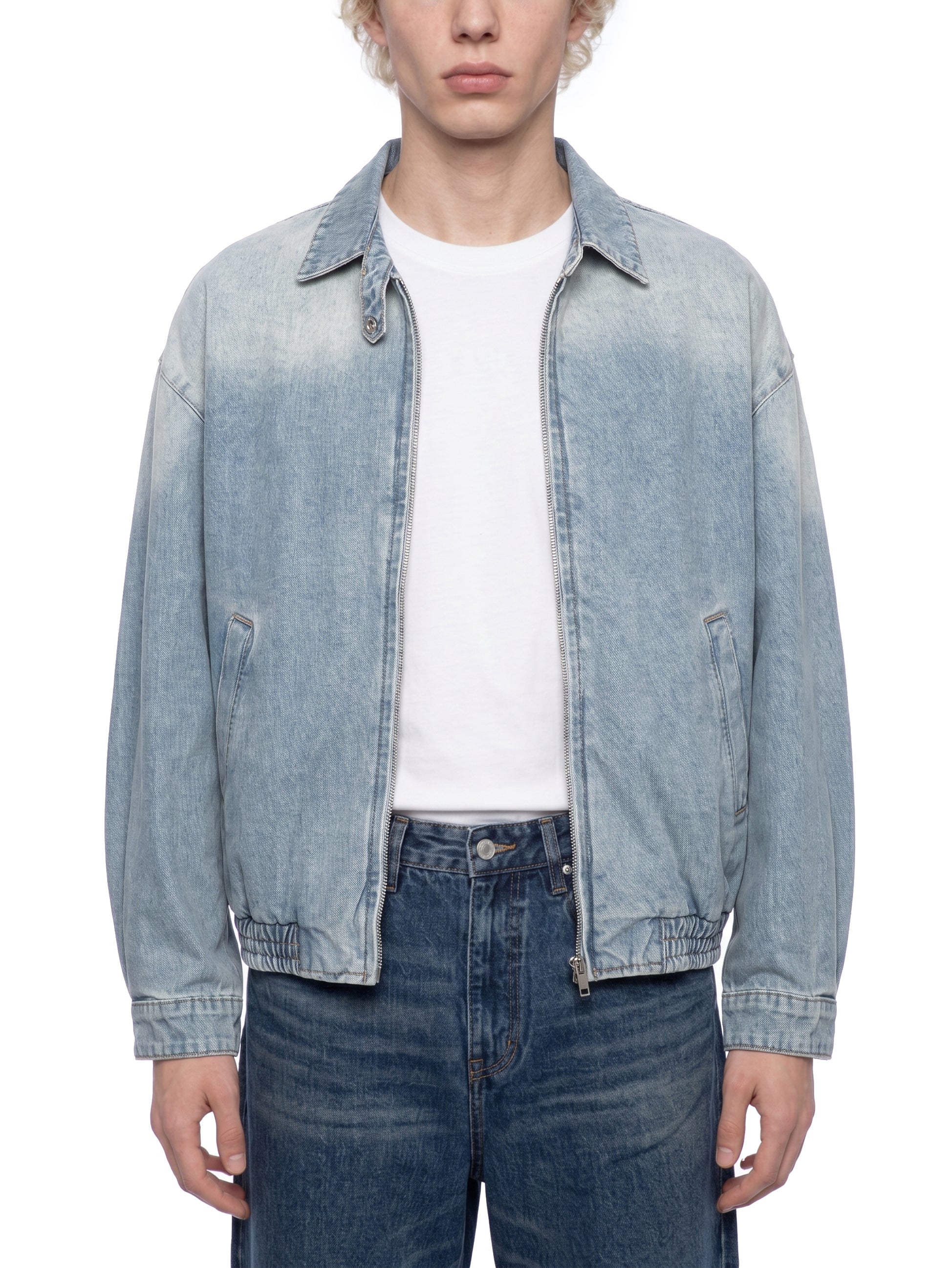 New ,Outerwear ,Mustang lovers,Rose petals ,Denim Jacket ,Women's denim Jacket ,Men's denim Jacket ,Red roses ,Black mustang ,Vibe Mi Clothing 