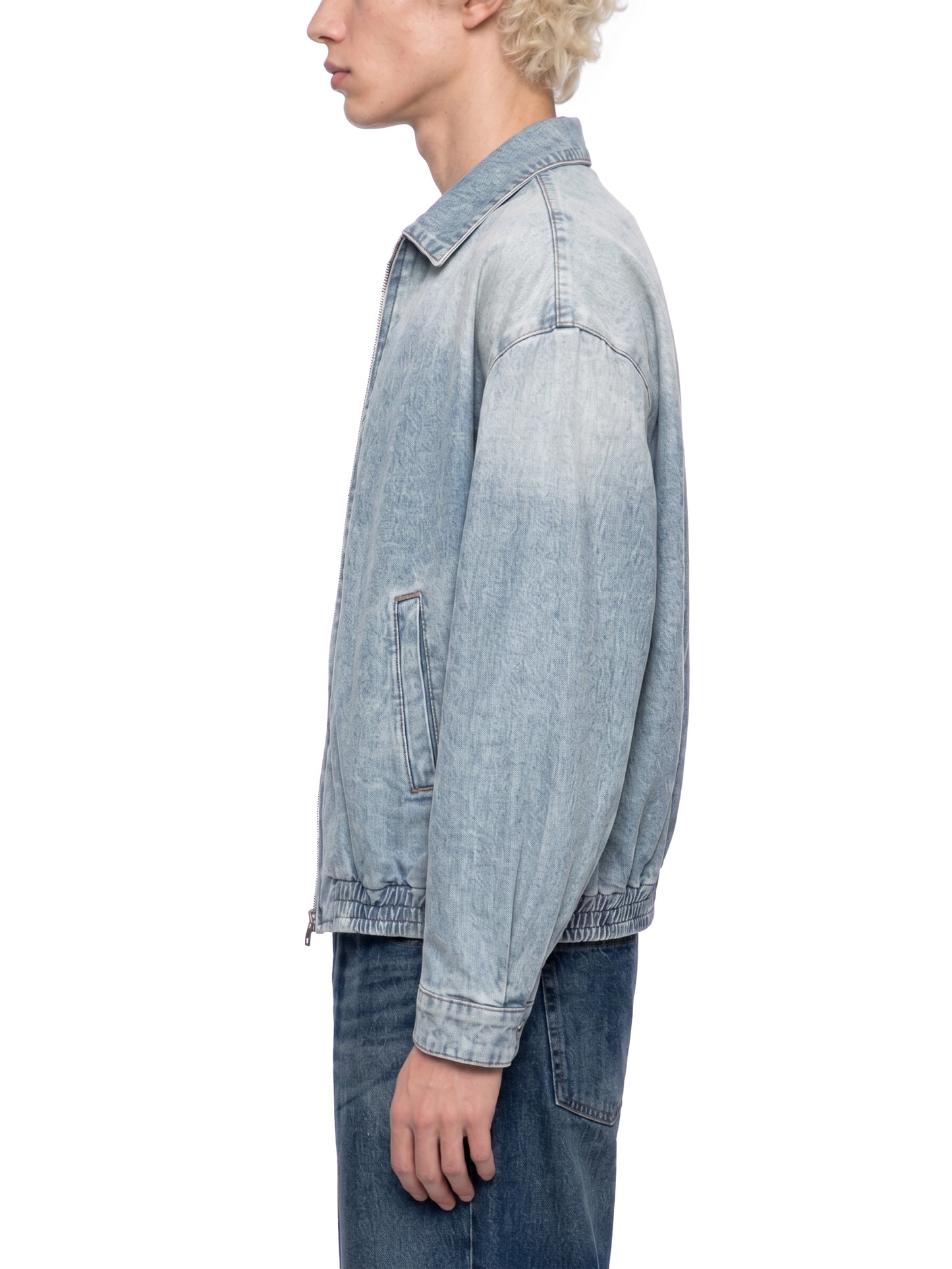 New ,Outerwear ,Mustang lovers,Rose petals ,Denim Jacket ,Women's denim Jacket ,Men's denim Jacket ,Red roses ,Black mustang ,Vibe Mi Clothing 